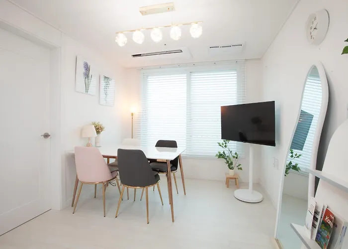 Apartment Station Joey N Ray House Seoul